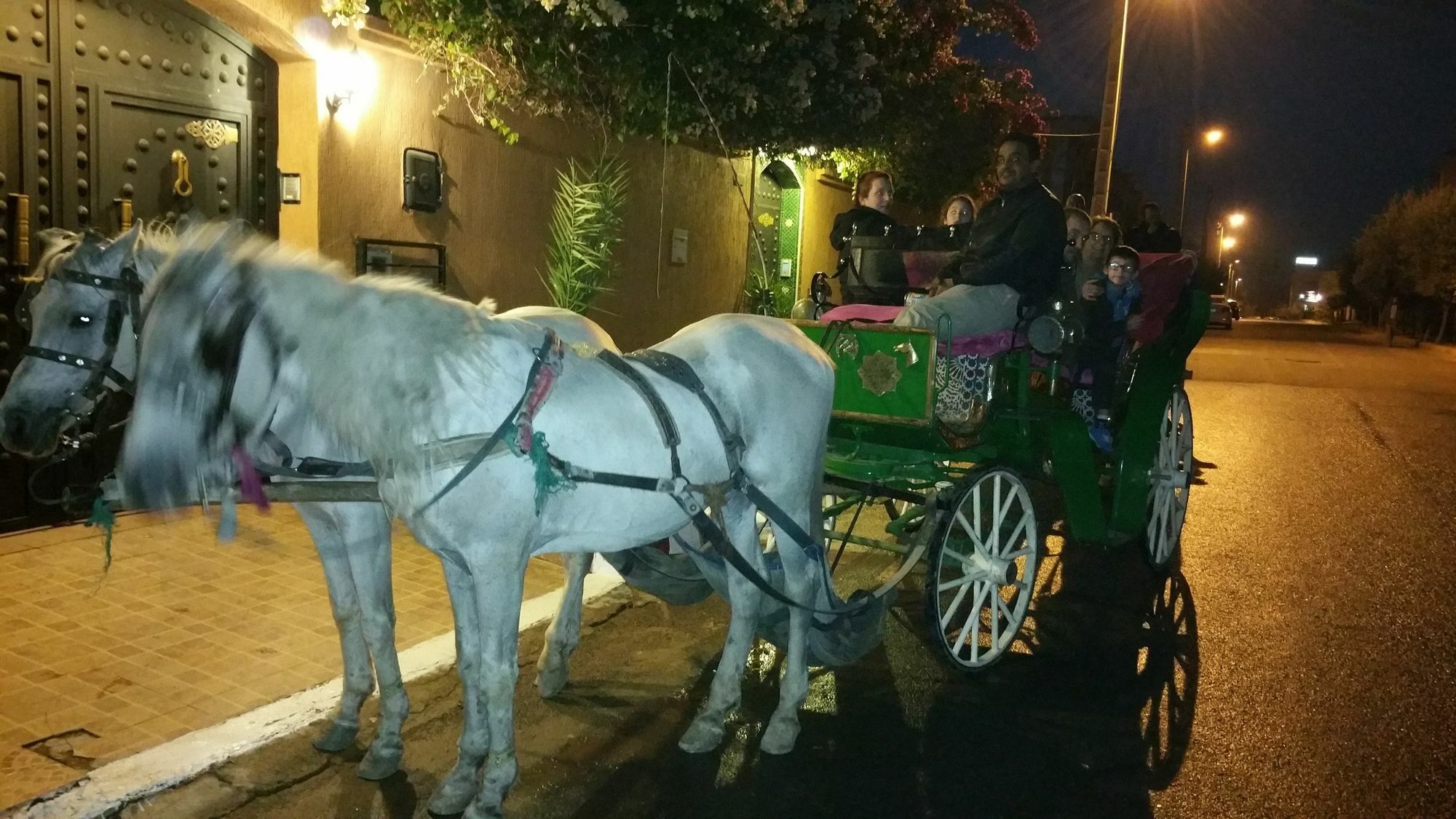 Dar Mezouar Aparthotel Marrakesh Buitenkant foto